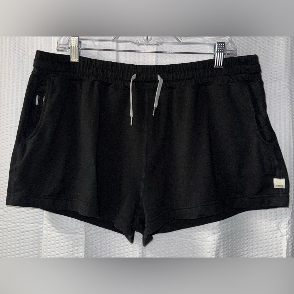 Vuori Women's Halo Performance Short 2.0 activewear shorts size XL